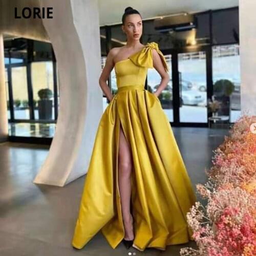 LORIE Gold Satin A-line Evening Dresses 2021 Long High Side Split Prom Dresses One Shoulder Celebrity Party Gowns Abendkleider