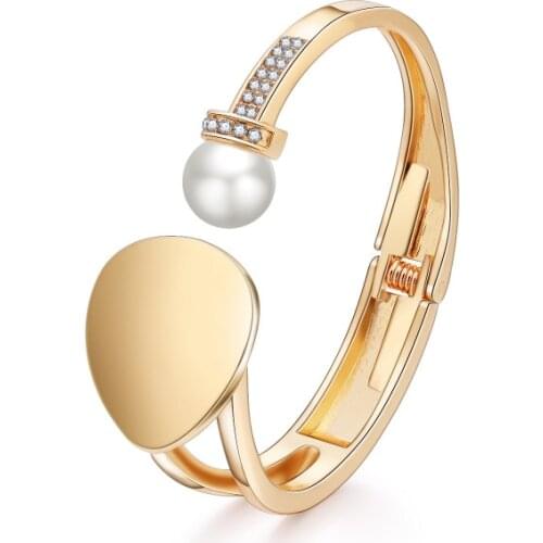 ORNAPEADIA 2021 New Bracelets for Women Alloy Gold Bangles with Pearl Luxury Jewelry Designers Cuff Bracelet Wholesale