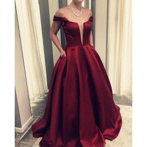Burgundy Long Satin Off Shoulder Prom Dresses with Pockets 2021 A Line Formal Evening Party Dress Gown Robe De Soiree