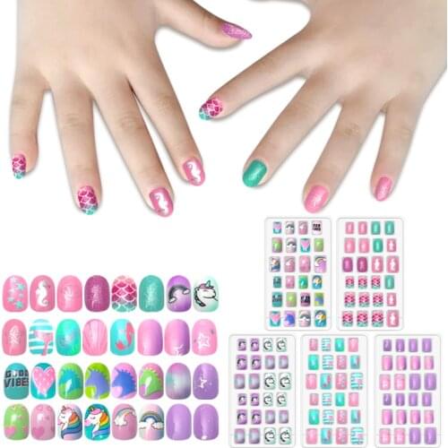 120pcs/box Children Fake Nails Gradient Glitter Candy Rainbow Short False Nails Star Unicorn Lovely Gift for Girl Nails Art