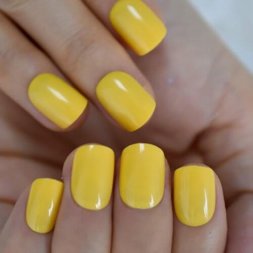 24/PCS Oval Short False Nails Pure Yellow Color Wholesale Short Nail Art Fake Nails Tips Full Cover Charming Fashion