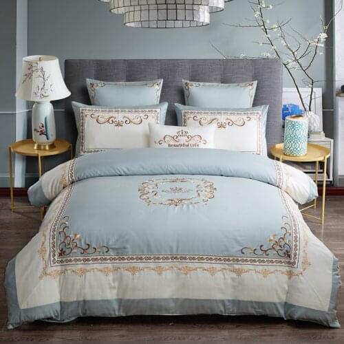 Luxury Egyptian Cotton Chic Crown Embroidery Duvet Cover Set Blue White Patchwork Queen King size Bedding set Bed Sheet set