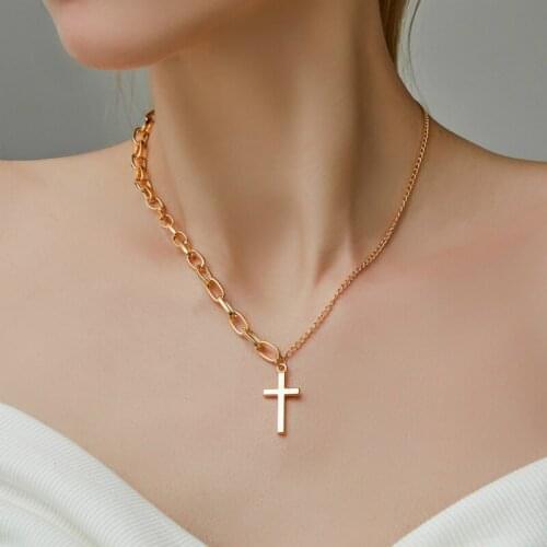 Punk Alloy Asymmetric Chain Choker Necklace Fashion Gold Silver Color Cross Pendant Necklace for Women Clavicle Chain Jewelry
