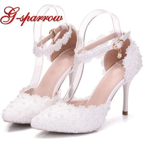White Lace Flower Wedding Shoes with Buckle Straps Pointed Toe Bride Shoes Women Sandals Elegant Bridesmaid Shoes