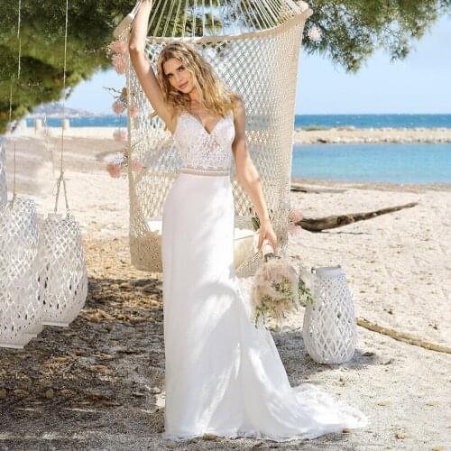 Sexy Mermaid V-neck Wedding Dress Sleeveless Bead Court Train Lace A Line Bridal Gown Backless Elegant White