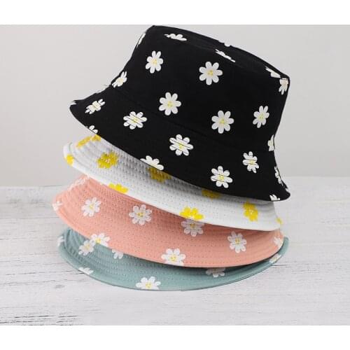 Summer Daisies Bucket Hat Women Fashion Cotton Beach Sun Hats Reversible Bob chapeau Femme Floral Panama Hat Fisherman Hat