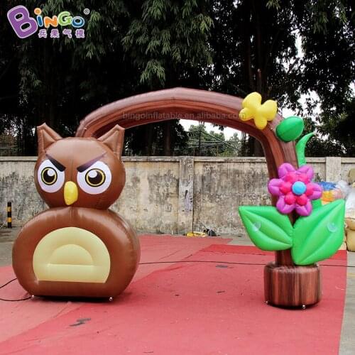 Hand-Made 4x2.6 meters inflatable cartoon owl arch for decoration / inflatable owl archway balloons-toys