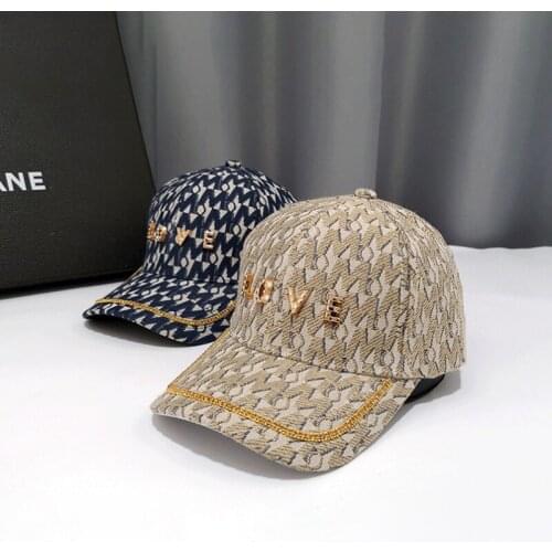 2021 New Trendy Womens Hat Fashion Brand Sparkling Diamond LOVE Letter Baseball Cap for Women Retro Checkered Caps Girls D506