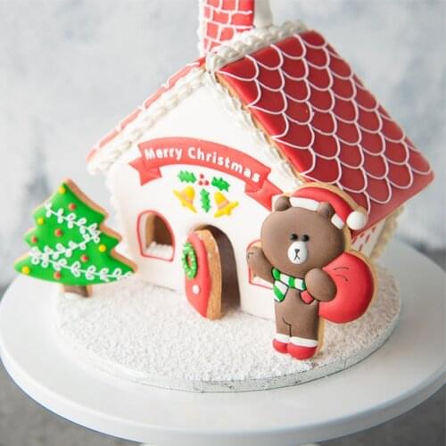 8Pcs Plastic Cookie Cutter Set 3D Christmas Gingerbread House Mould DIY Biscuit Mold Pastry Cake Stamp Baking Tools