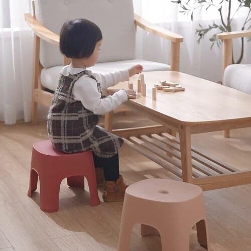 Small Stool Low Stool Nordic Adult Home Use Coffee Table Bench Cute Plastic Japanese Thickened Childrens Non-Slip Glue Climbing