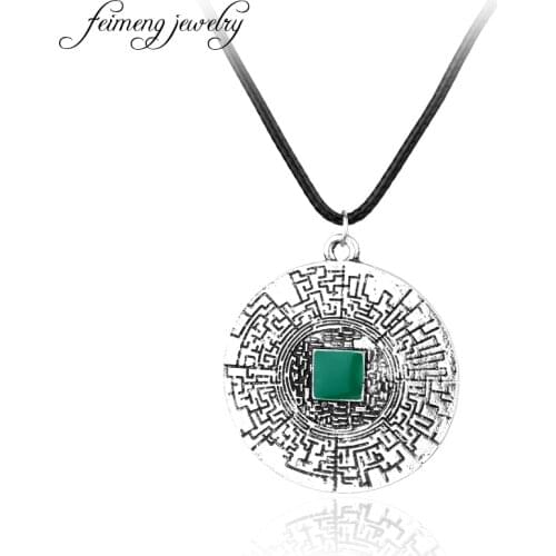 Feimeng jewelry The Maze Runner Labyrinth Necklace Round Green Enamel Pendant Necklace For Women Fashion Charm Accessories