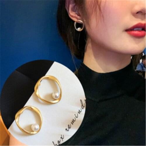 Pearl Earrings Temperament Irregular Circle Earring Fashion Metal Stud Earrings Cute Female Jewelry Wholesale
