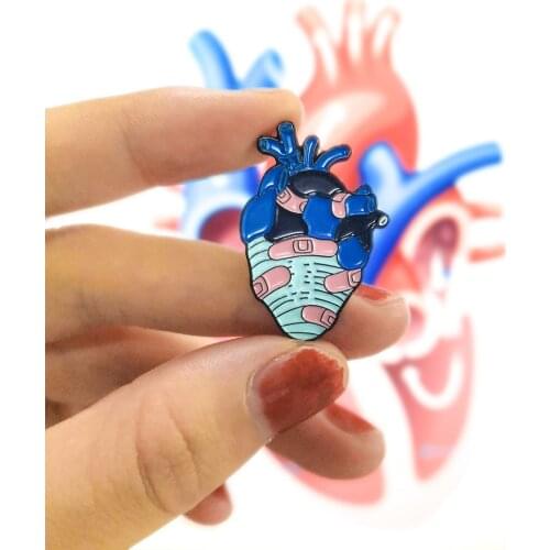 Broken Band-aid Heart Pin Anatomical Medical Woundplast Heart Brooch Button Enamel Lapel Pin Badge Jewelry Gifts whoelsale