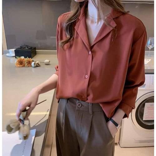 Women Temperament Shirts Solid Loose Blouses Female Long Sleeve Tops With Buttons Loose All-Match Elegant Blusas 2021 Spring