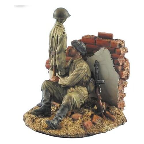 1/35 Resin Figures Model Kits WWII Russian Sniper Unassambled Unpainted