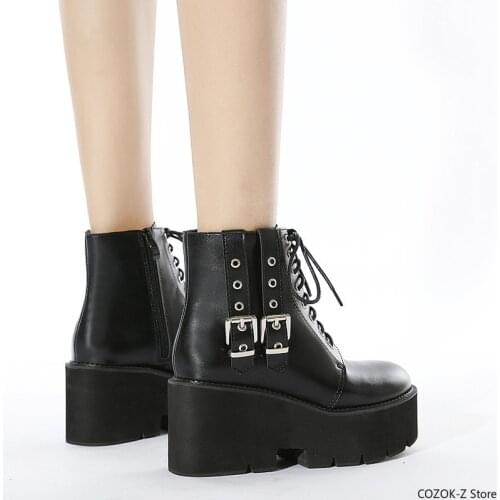 Leather Gothic Black Boots Women Heel Sexy Chain Chunky Heel Platform Boots Female Punk Style Ankle Boots Zipper