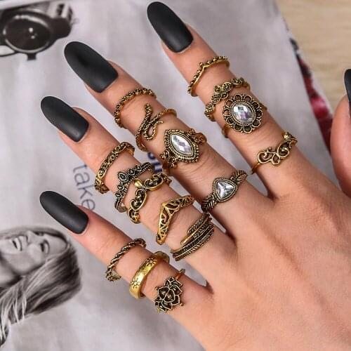 2021 Fashion Trend Jewelry Retro Exaggerated Inlaid Diamond Hollow Carved Small Snake Leaf Big Gem Lotus Shaped Ring Combination