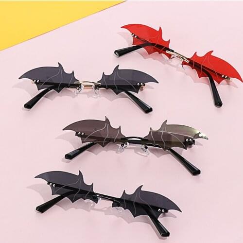 Vintage Bat-shaped Sunglasses For Women Eyeglasses Party oculos feminino Female Lunettes Okulary Eyewear Men Shades Glasses