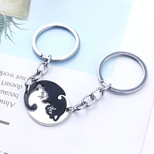 2Pcs Puzzle Cat Keychain For Women A Pair Of Lover Couple Animal Matching Pendant Valentines Gift Unique Design Fashion Jewelry