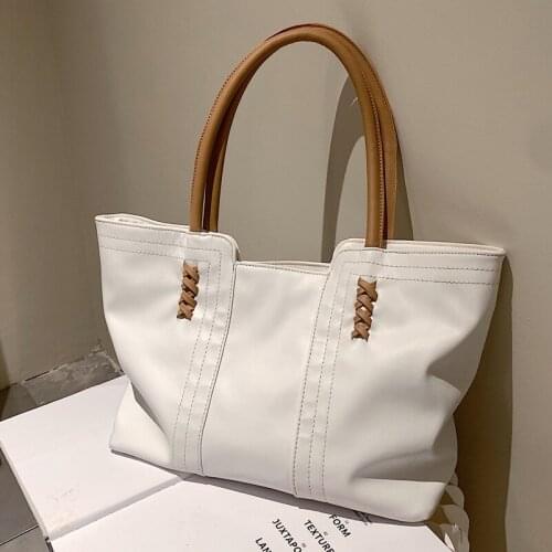 Korean Version of The Retro Large-capacity Shoulder Bag Female 2021 Autumn New Textbook Student High-level Sense of Underarm Bag