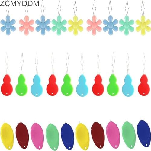 ZCMYDDM 30Pcs Sewing Needle Threader Stitch Insertion Tool Colorful Plastic Wire Loop Needle Threading Sewing Tools