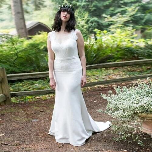 Fitted Silk Crepe Mermaid Wedding Gown With Lace Bodice And Cutout Keyhole Back Plus Size Bridal Dress 28w