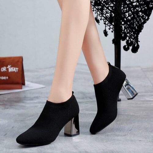Autumn and Winter New Shoes Women Ankle Boots Elastic Low Tube Booties with Sleeve Socks Casual Sock Heel Fashion W20-52