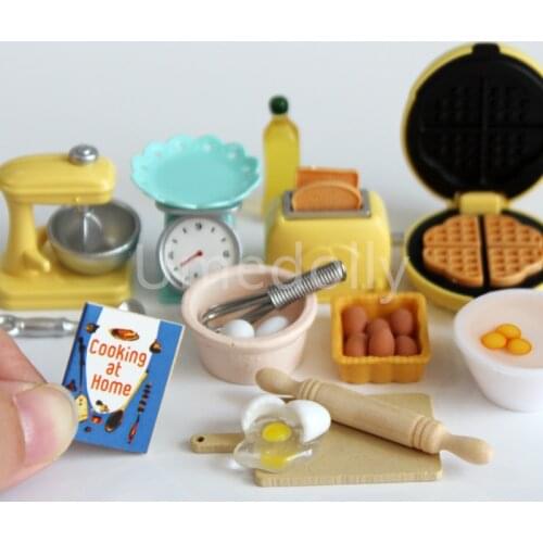 1/12 Miniature Dollhouse Kitchen Cooking Toy Mini Stand Mixer Toaster Baking Food for Barbies BJD Doll Furniture Accessories