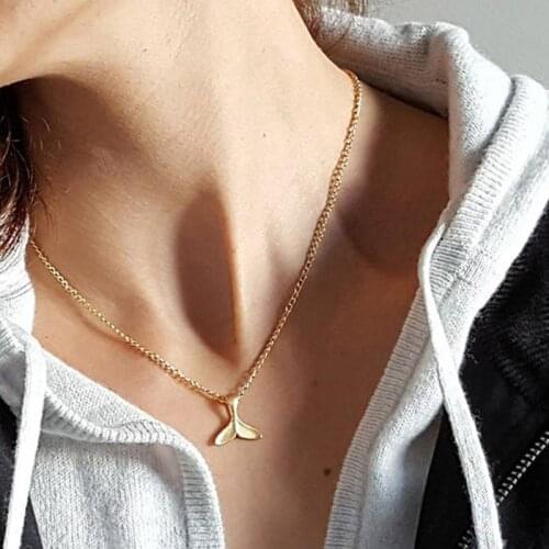 Simple Delicate Whale Fish Tail Pendant Necklace Women Vintage Sweater Chain Geometric Clavicle Necklace Jewelry Kolye YN1517