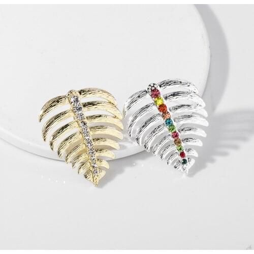 Elegant Womens Jewelry Metal Rhinestone Fashion Leaf Shape Earrings Gift Party Ball Fashion Jewelry