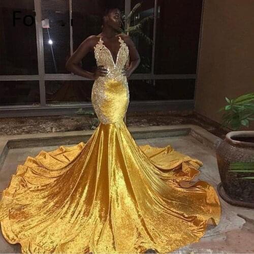 2019 Elegant Yellow Prom Dresses For Black Girl Long Mermaid Halter Lace Appliques Evening Gowns Backless Prom Wear