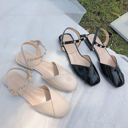 Japanned leather backsling sandals women pearl ankle strap summer shoes low heel rivets gladiator sandalias mujer cover toe