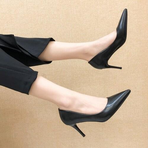 Tino Kino Leather Pumps