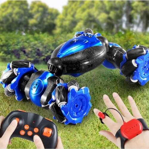 Childrens toy four-wheel-drive remote control car gesture induction twisting car Hand induction remote control car toy