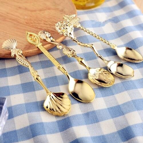 Spoon Coffee Spoon Set Vintage Table Spoon Antique Tea Spoons Coffee Royal Style Metal Carved Fork Tablespoons 5 pcs/Sets