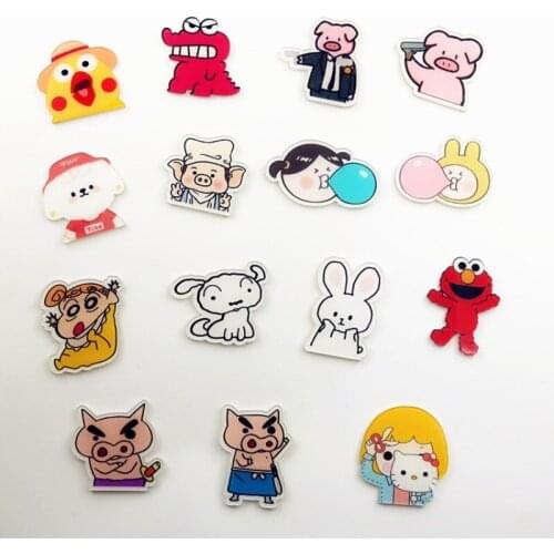 Harajuku anime Pink pig badges cartoon icons on backpacks acrylic badge kawaii pins for clothes plastic brooch accessories