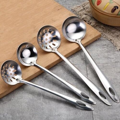 1Pcs Stainless Steel Soup Spoon Colander Filter Mesh Spoon Kitchen Tool Tableware For Hot Pot Noodle Dumpling Soup Spoon