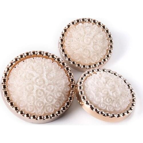 Gold Buttons FAVARO China