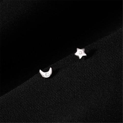 Summer Simple Female Mini Earrings 2021 New Asymmetrical Star And Moon Earrings Ruthless Style