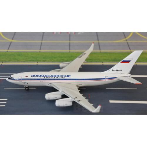 Diecast Airplane Model 1/400 Scale Russian Airlines IL-96-300 RA-96009 Static Display Adult Collection Alloy Plane Toys for Boys