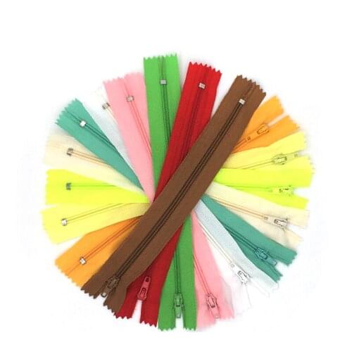 2017 New Arrive Colorful 10pcs/lot 20cm Long Zippers DIY Nylon Coil Zipper For Sewing Clothes Cushion Pillow Tailor Tools