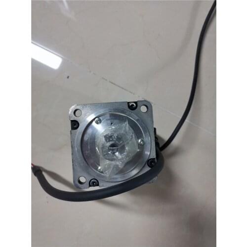 SGM7J-08AFC6S , servo motor , used in good condition . 80% appearance new , good working , free shipping