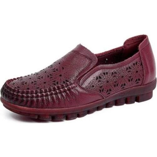 2020 New Spring Round Head Hollow Fashion Shoes Woman Genuine Leather Shoes Soft Bottom Comfort Non-slip Flat Shoes Mother Shoes