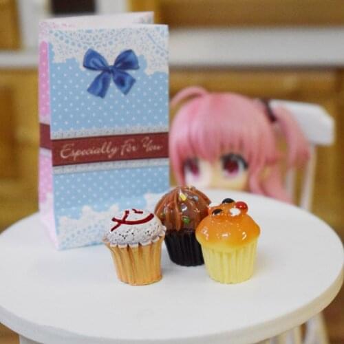 1Set 1/6 Dollhouse Miniature Cake wit Bag Pretend Play Kitchen Doll Food Toy Accessories