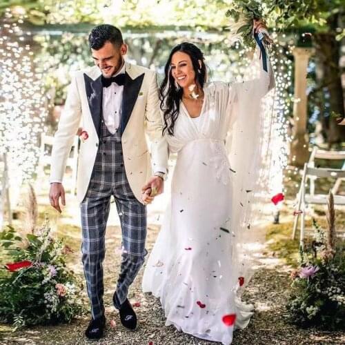 Ivory Slim Fit 3 Pieces Wedding Suit Cheque Vest Pants Peaked Lapel Mens Fashion Style Custom Made Groomsmen Tuxedos