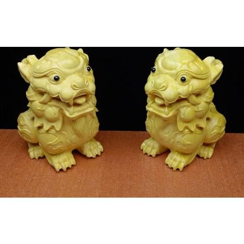 Solid wood carving lucky Kirin statuette Hand-carved Chinese sacred animal Home decor items Cute little gifts