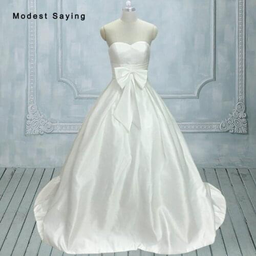 Real White Sexy Ball Gown Sweetheart Satin Wedding Dresses 2017 with Detachable Train Formal Long Bridal Gowns with Bow JW111