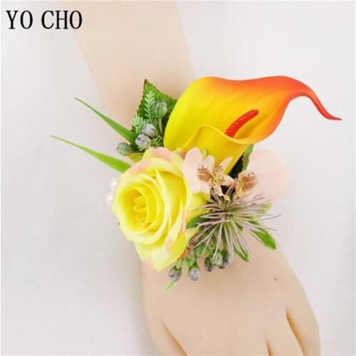 YO CHO 1pc Rose Calla Lily Flower Corsage Groomsmen Boutonniere Wedding Party Men Suit Lapel Pin Flower Bride Wrist Corsage Red