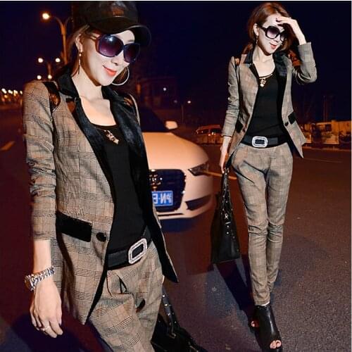 European station 2019 spring and autumn new fashion casual suit suit female fashion was thin plaid two-piece British wind