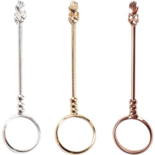 1pcs Creative Vintage Cigarette Holder Ring brass Finger Clip Women Men Ring Cigarettes Smoking Accessories Gift